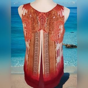 ROSE & OLIVE Sleeveless Blouse/ Top. Looks awesome with jeans or leggings!